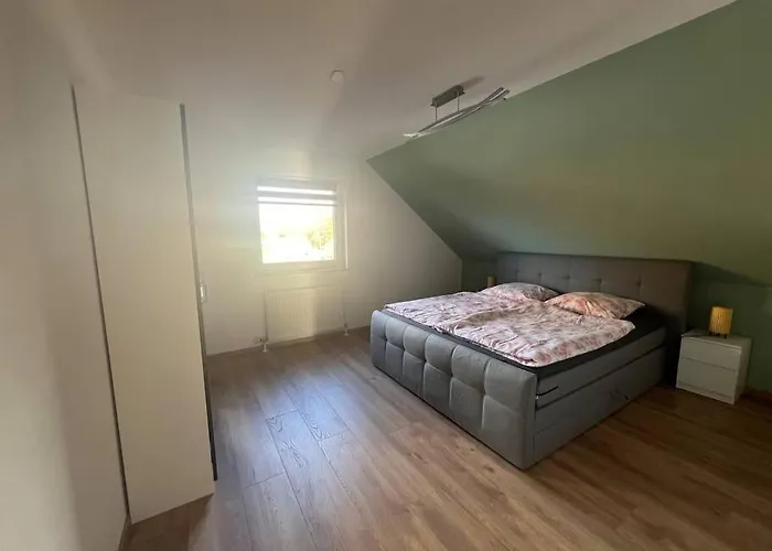 Apartment Schoene Im Gruenen Hainichen